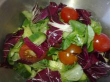 Grøn salat m/æbleeddike marinade & croutoner