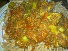 Tomatsovs af friske tomater og oksekød m/ pasta