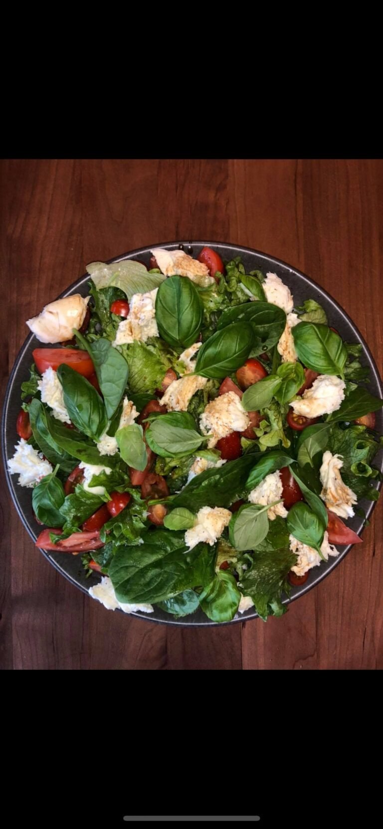 Nem, hurtig og super velsmagende salat til grillbordet