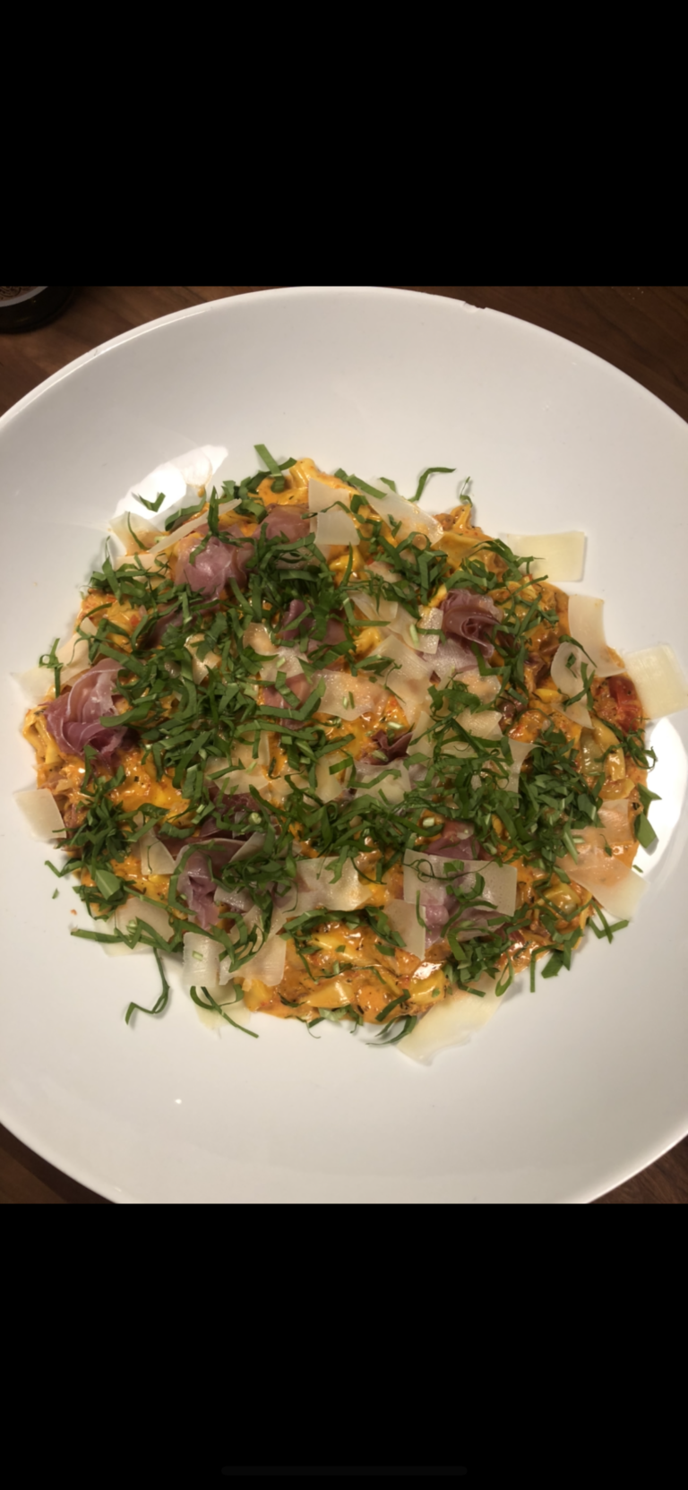 Cremet pastaret med syltede peberfrugter