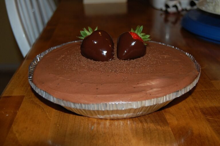 Choko-Mousse m/mynte og jordbær