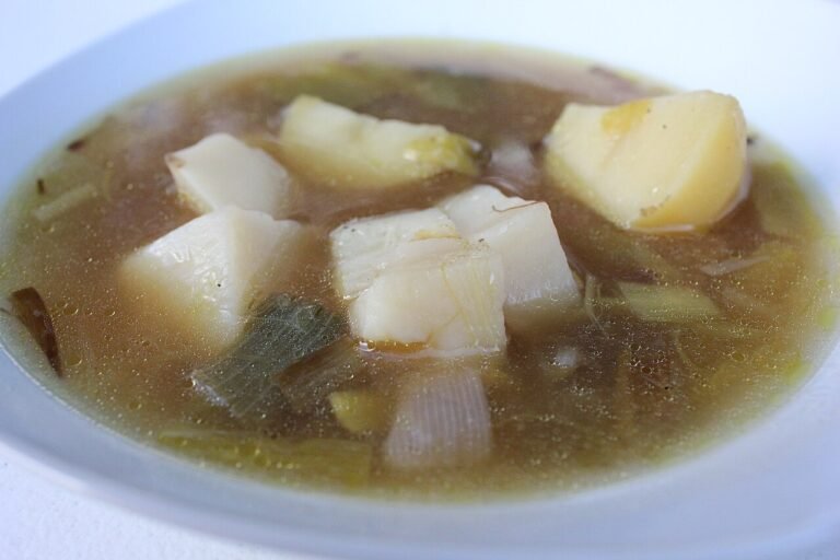Gulerodssuppe med porre og ost