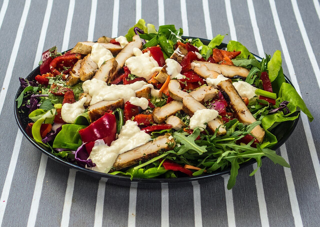 Kylling med speltsalat