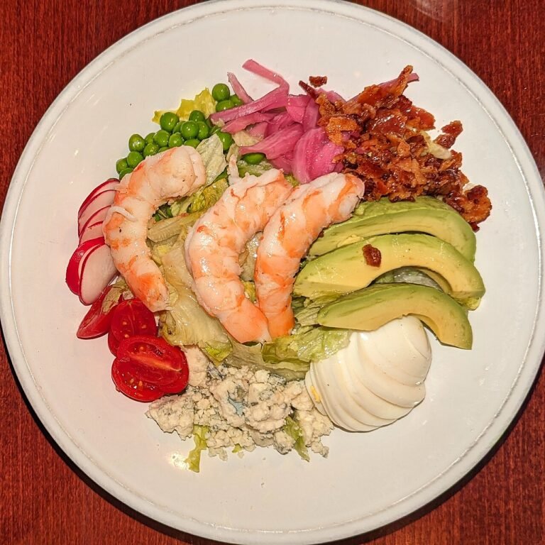 Marinerede tigerrejer med tangsalat