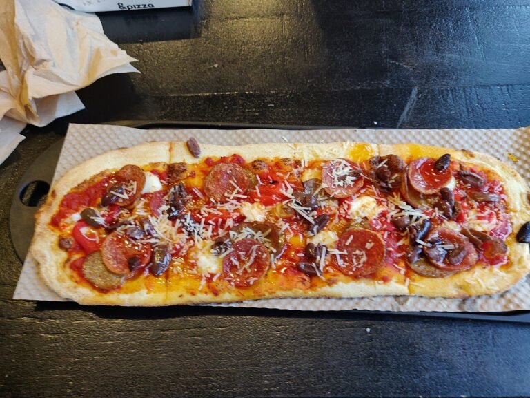 Pizza-Calzone med parmaskinke