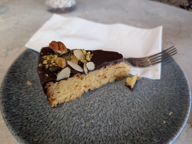 Roulade med chokolade og kokos